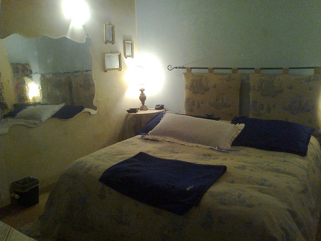 Bed And Breakfast Di Manu Taglio di Po Rum bild