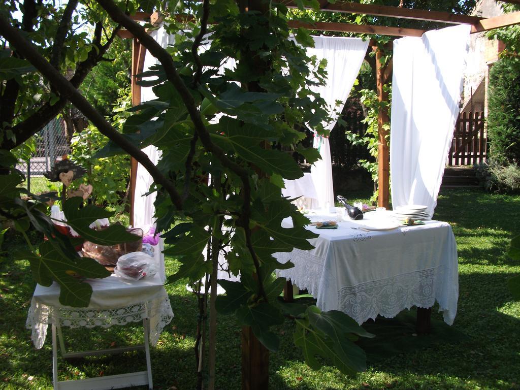 Bed And Breakfast Di Manu Taglio di Po Exteriör bild