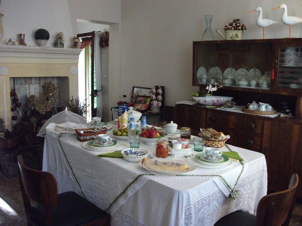 Bed And Breakfast Di Manu Taglio di Po Exteriör bild